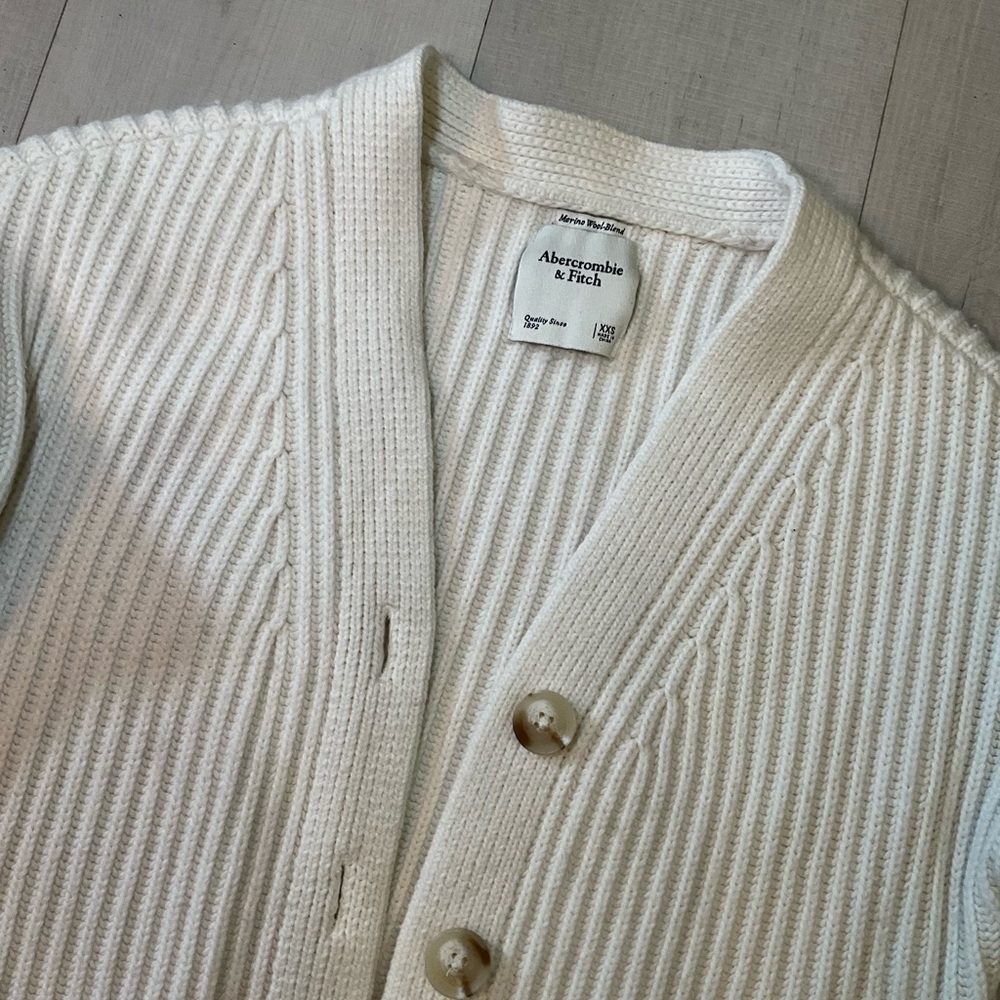 Abercrombie & Fitch Cream Ribbed Button-Up Women's Sweater - Picture 6 of 9